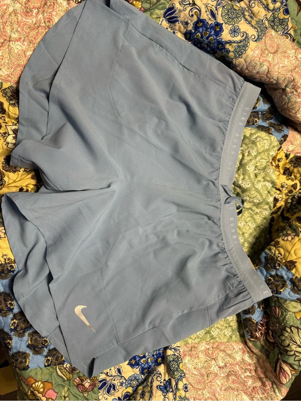 NWT Nike Running Shorts Men’s Large Light Blue Dri-FIT Lined Athletic Shorts